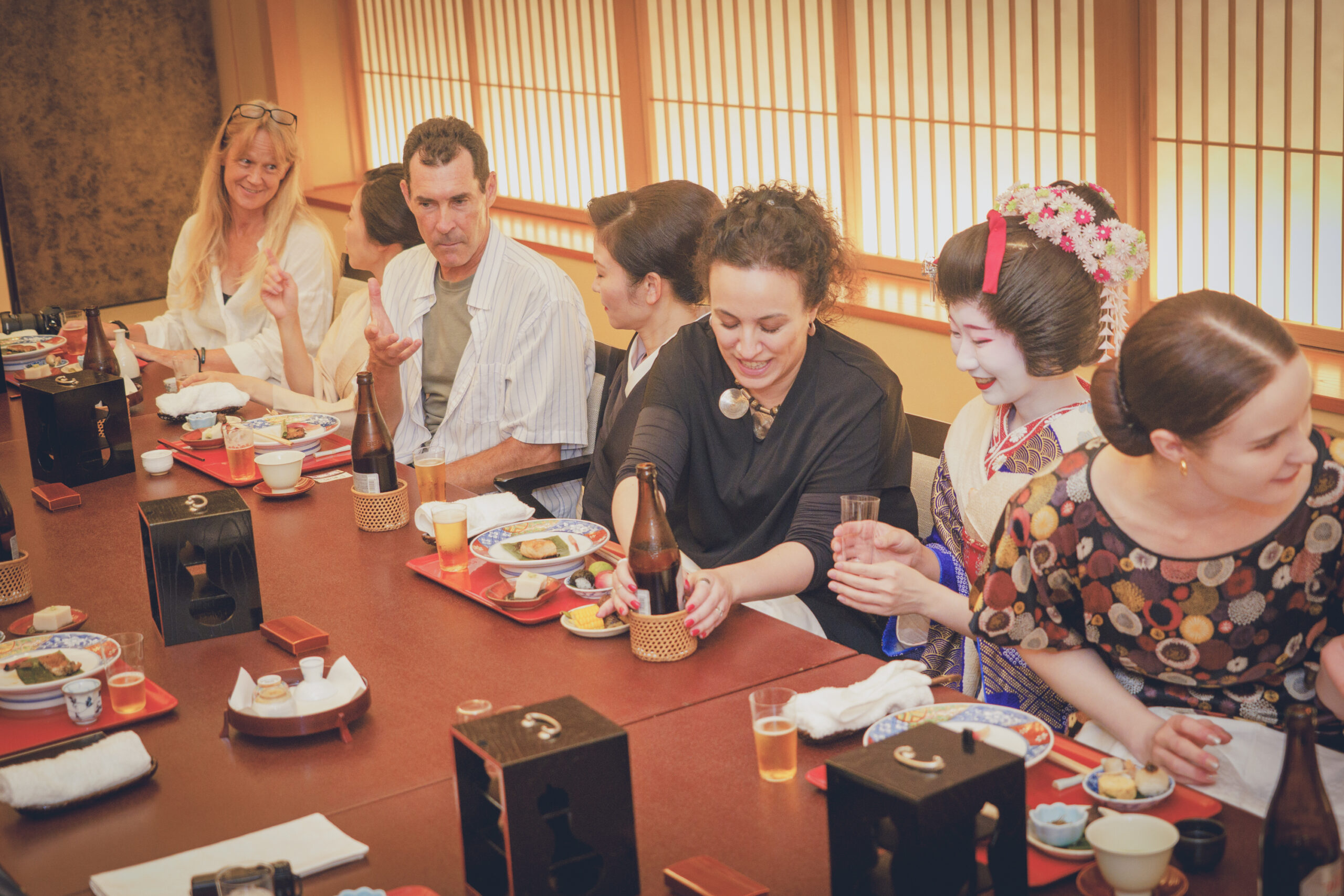 Seasonal kaiseki dinner with geisha over a three-hour private evening at Miyakodori